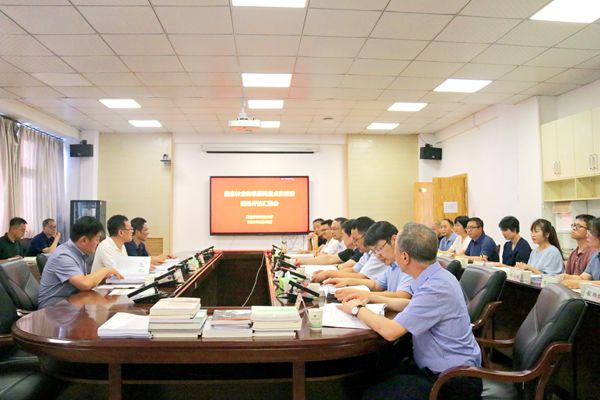 6300b1048a3d473b95526596f4608e63.jpg 评估会现场_副本.jpg